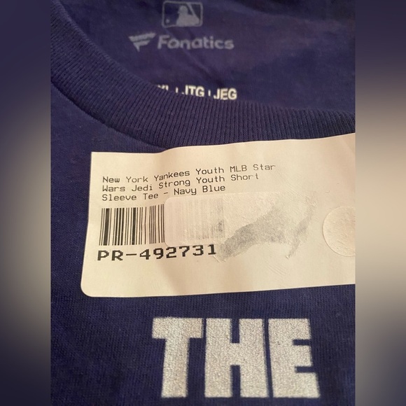 Fanatics New York Yankees The Force is Strong with Us Star Wars Youth XL T-Shirt - Picture 5 of 8